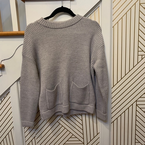 Ann Taylor Sweaters - Ann Taylor Scoop Neck Sweater with Pockets